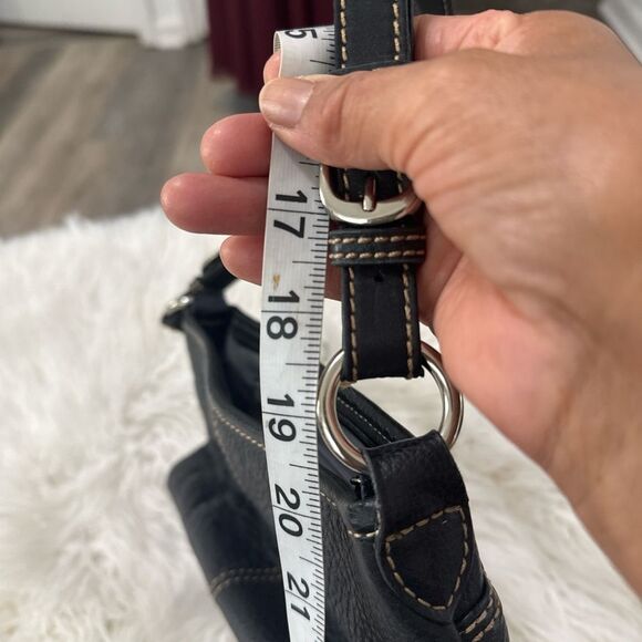 The Sak Y2K Elegant Black Leather Shoulder Bag - Picture 8 of 8